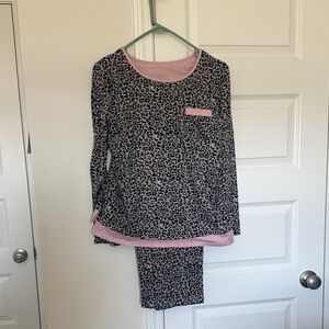 Cuddl Duds Pink and Black Leopard Print Pajamas